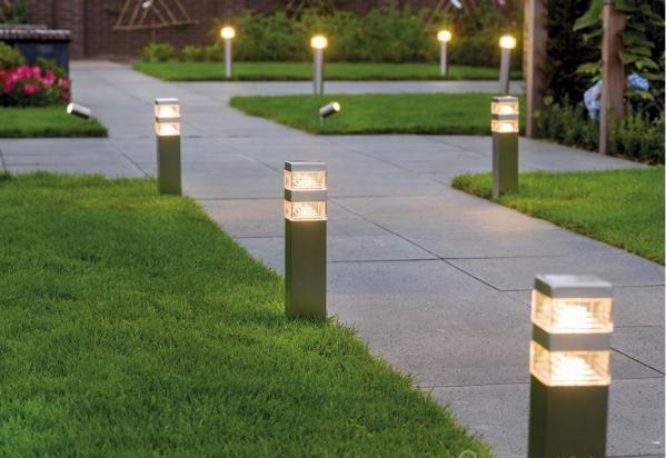 عرضه متنوع ترین چراغ های خورشیدی باغچه ای