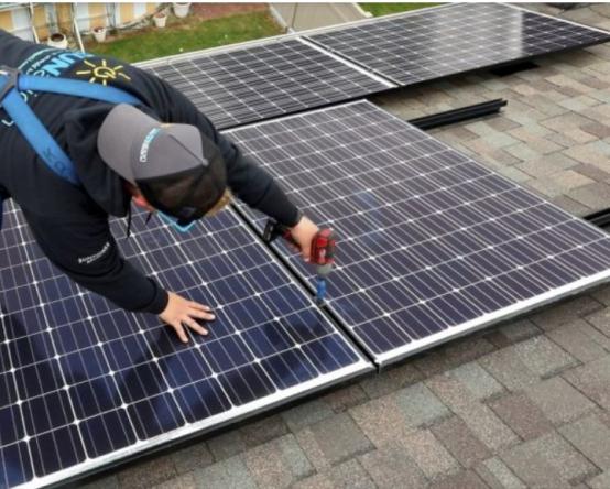 سیستم خورشیدی قابل حمل 60 وات مسافرتی  