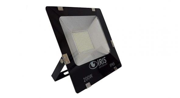 مشخصات پروژکتور شارژی خورشیدی