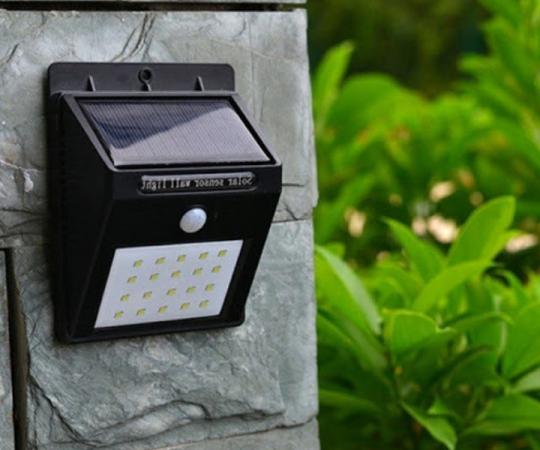 تولیدی چراغ خورشیدی دیوارکوب