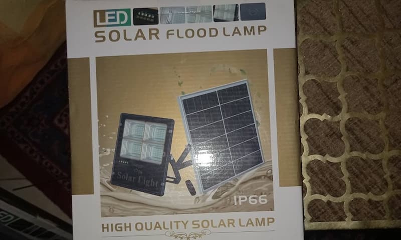 پروژکتور خورشیدی برای باغ