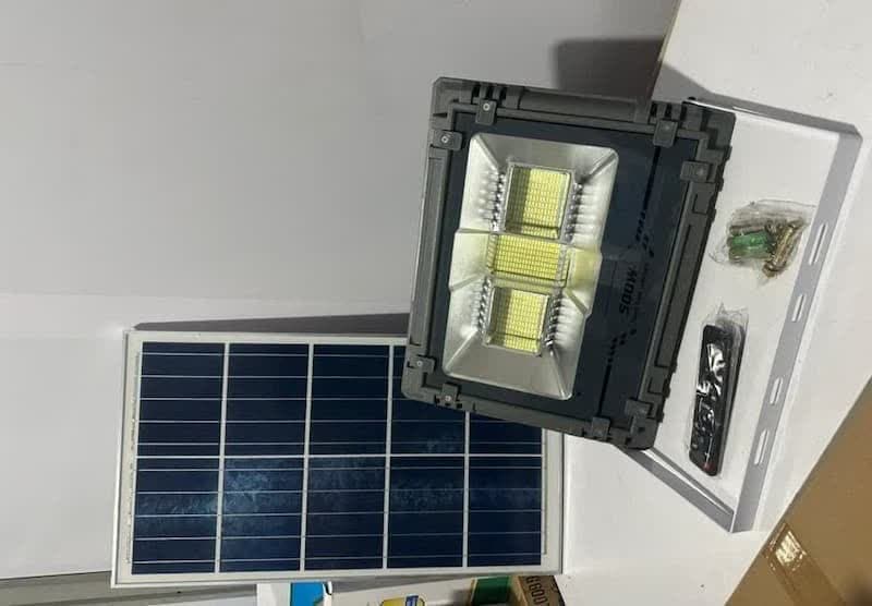 نورافکن خورشیدی