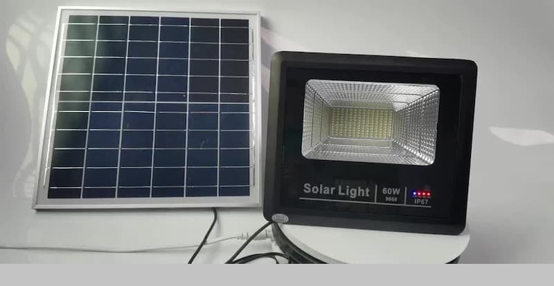 پروژکتور خورشیدی