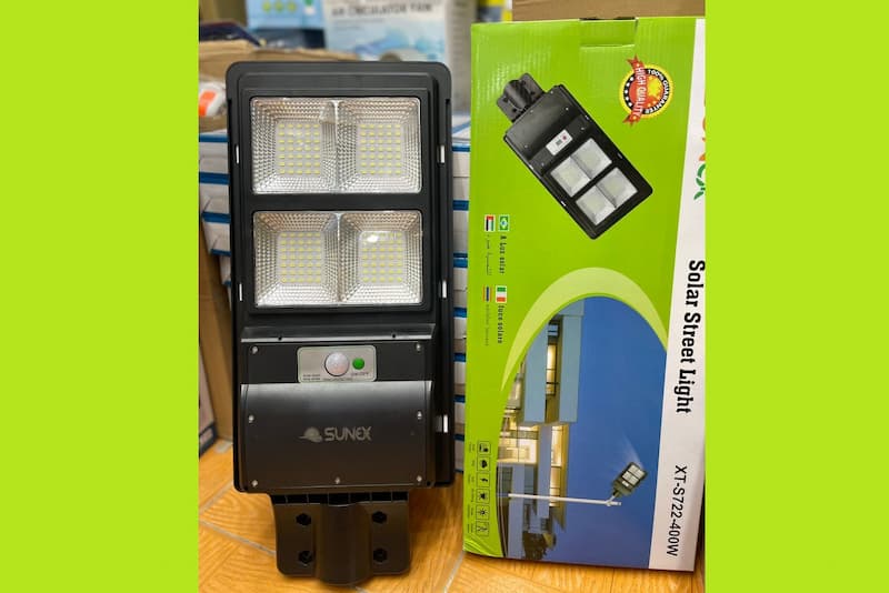 چراغ خورشیدی