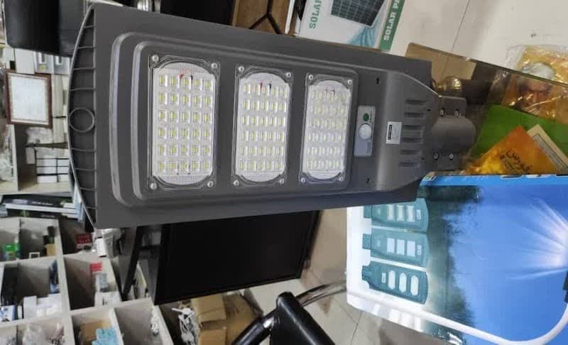 چراغ خورشیدی