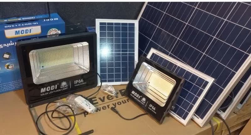 پروژکتور خورشیدی 200 وات