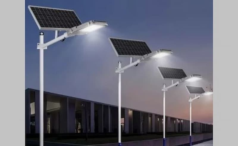 چراغ خورشیدی خیابانی