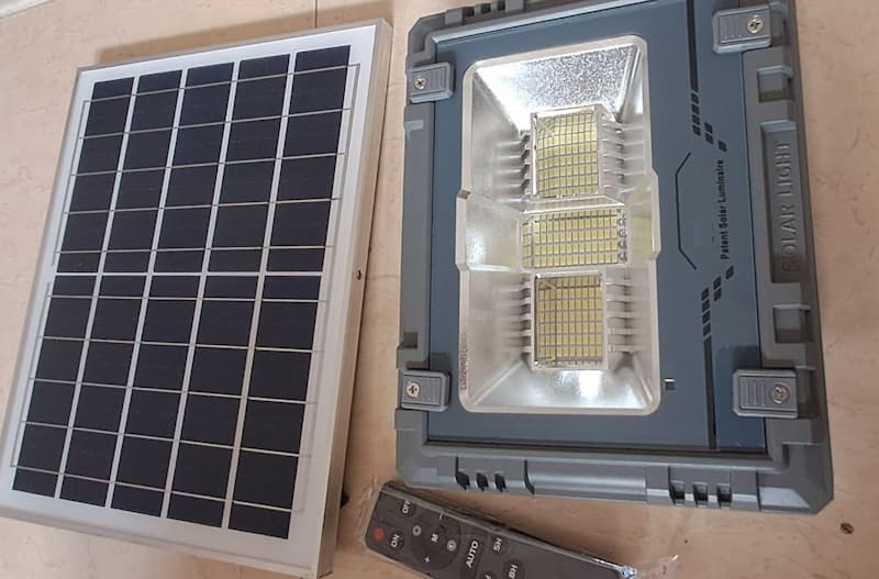 پروژکتور خورشیدی ارزان