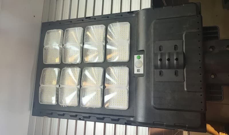 چراغ خورشیدی فتوسل دار